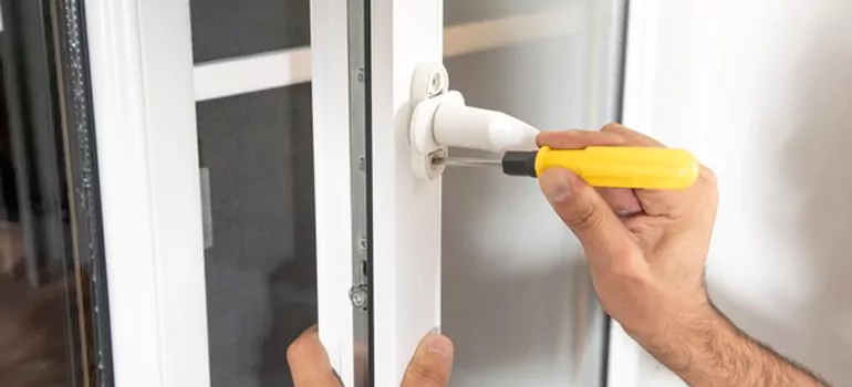 Casement Window Handle Replacement in Safety Harbor, FL