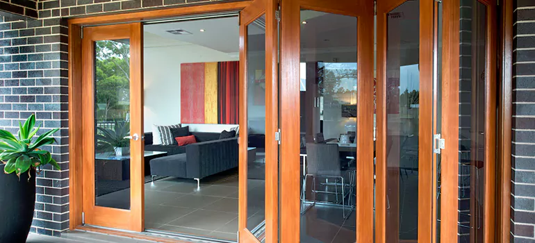 Folding Door Panel Repair in Safety Harbor, FL